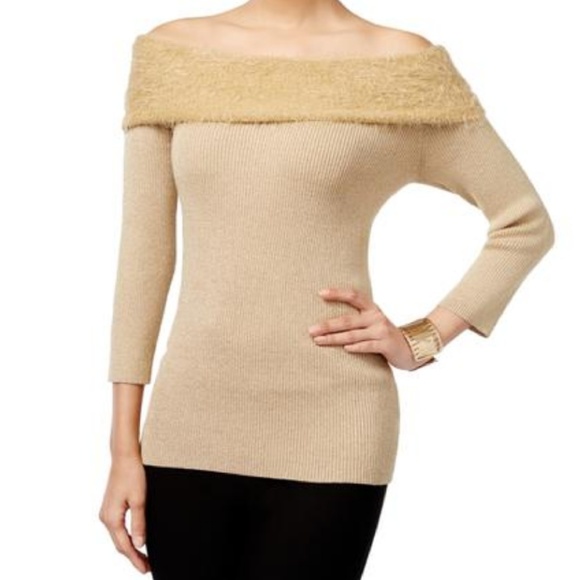 NEW Event Sweater Top Off Shoulder Frayed Furry collar Pullover NY Collection S - Picture 2 of 9